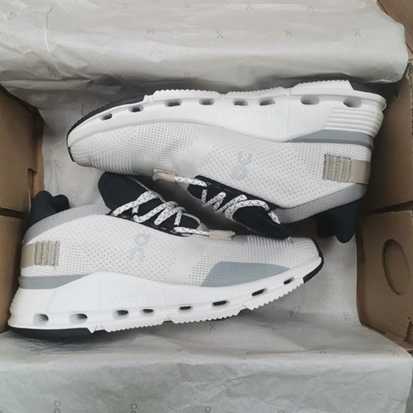 ON Running Cloudnova Womens White Sand Casual Sports Running Shoes - Picture 2 of 4